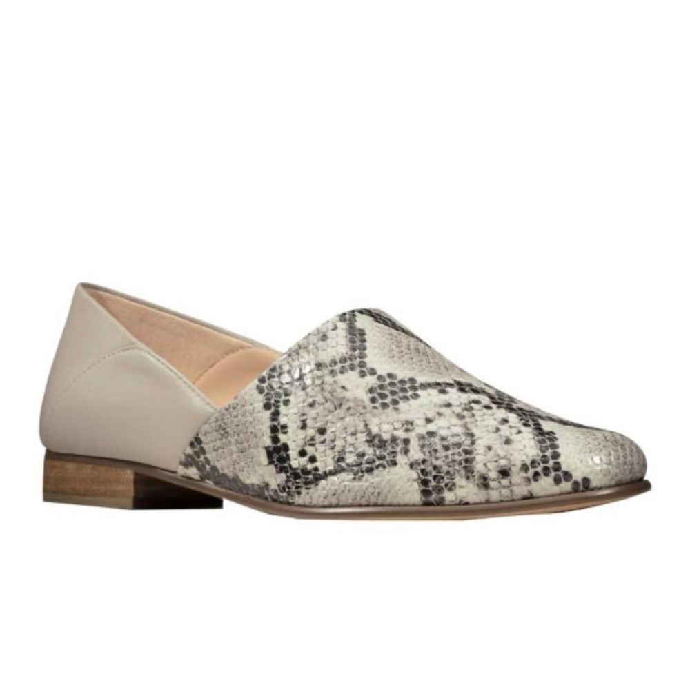Clarks Pure Tone Slip On Loafer Flats Size 9 NEW